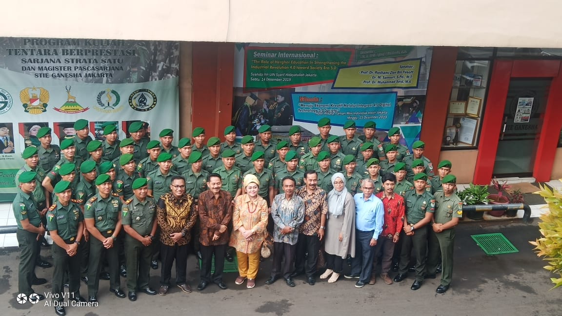 Kuliah Perdana Mahasiswa Baru Program Kerjasama STIE Ganesha dan Batalyon Infanteri 310 Kidang Kancana