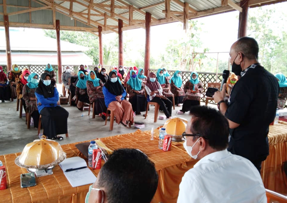 Anggota MPR RI, Ajiep Padindang Sosialisasi 4 Pilar ke Kader Pemberdayaan Masyarakat Desa