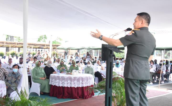 Jenderal Dudung Kunjungi SMP Kartika XIX, Tempat Sekolahnya Dulu