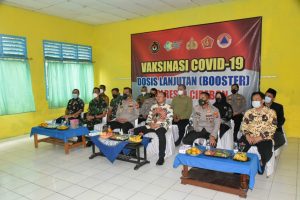 Kapolresta Cirebon Hadiri Zoom Meeting Vaksinasi Serentak Seluruh Indonesia Bersama Presiden dan Kapolri