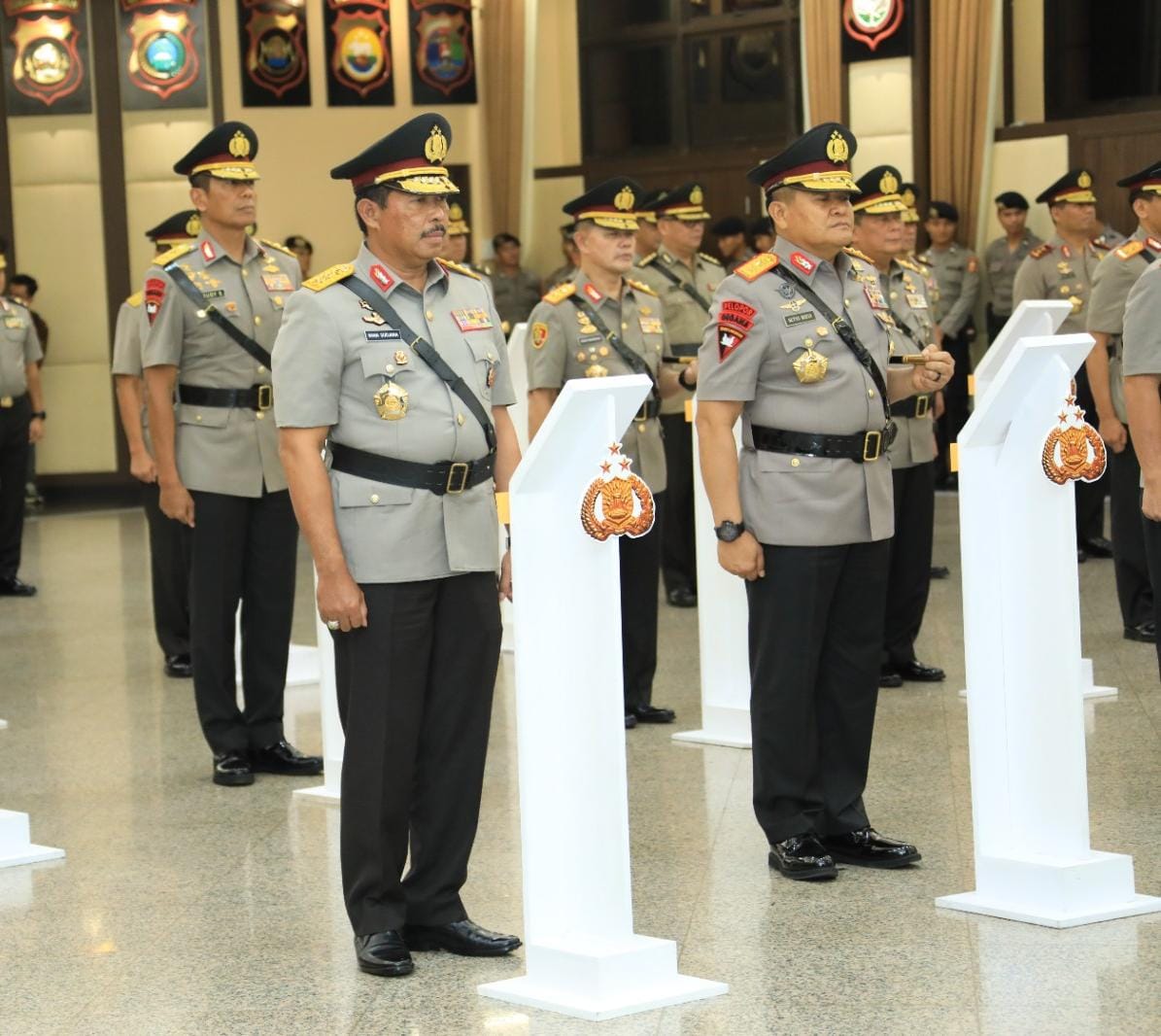 Kapolri Lantik Komjen Nana Sudjana  Jadi Inspektur Utama di Sekretariat Jenderal (Setjen) DPR RI